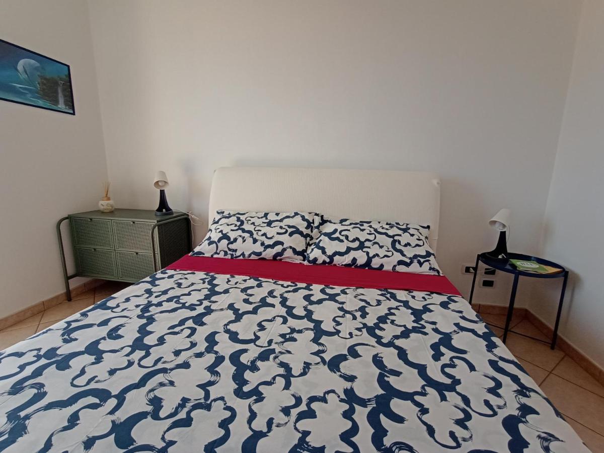 Degli Angioini Holiday Home Каулония Марина Екстериор снимка